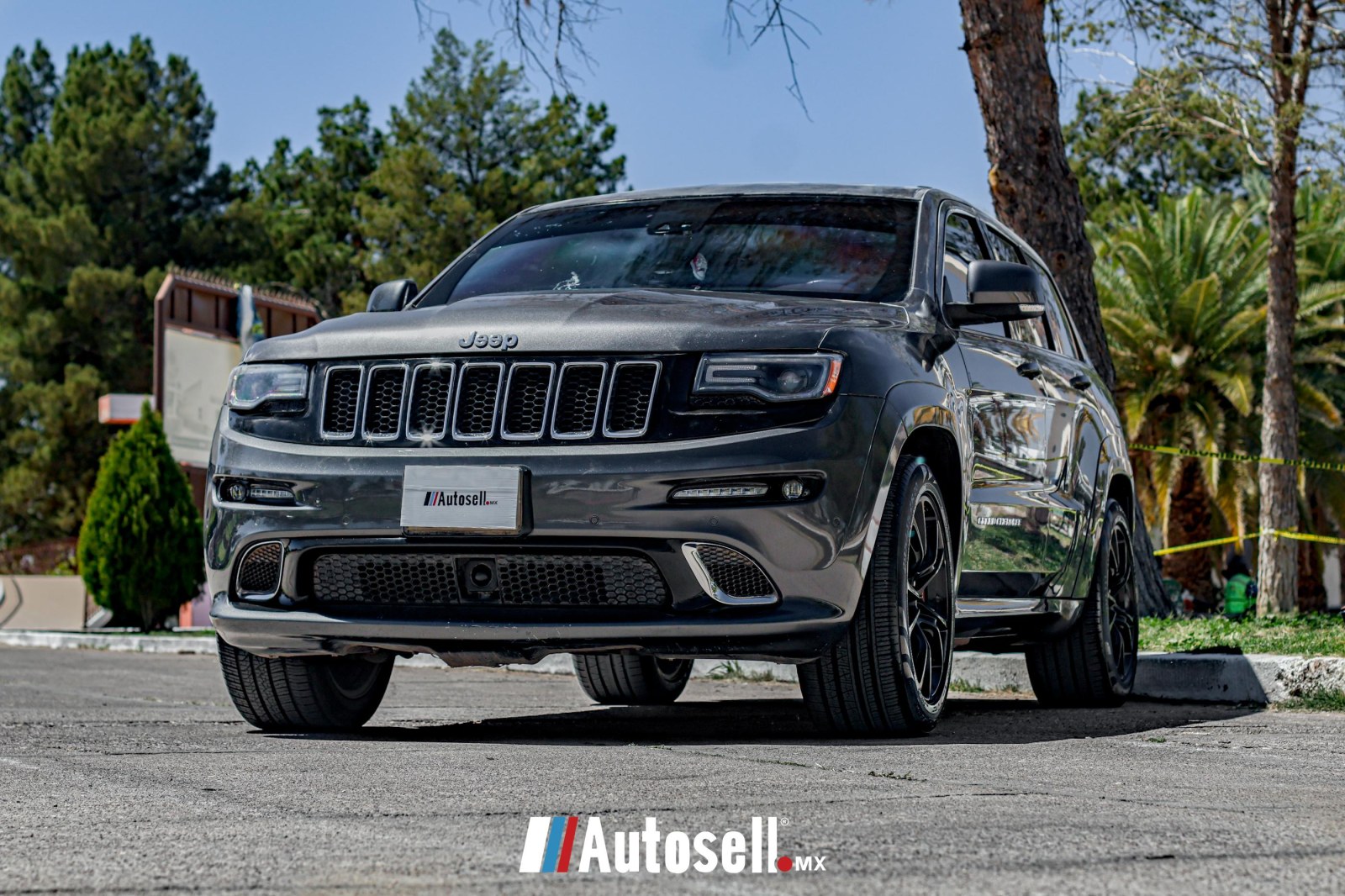 Jeep Grand Cherokee srt 2015