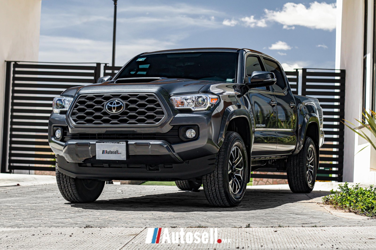 Toyota Tacoma sport 2021